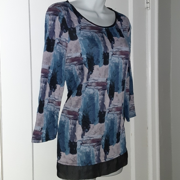 5/$25 Simply Vera blouse size small - Picture 2 of 7